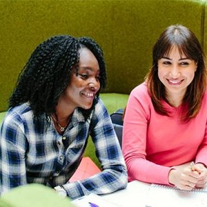 Reasons why you should consider hybrid study abroad programs
